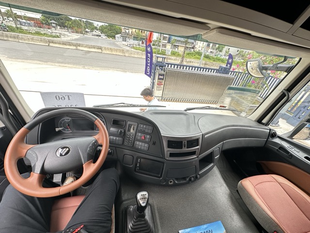 Trải nghiệm cabin lái Foton FV400