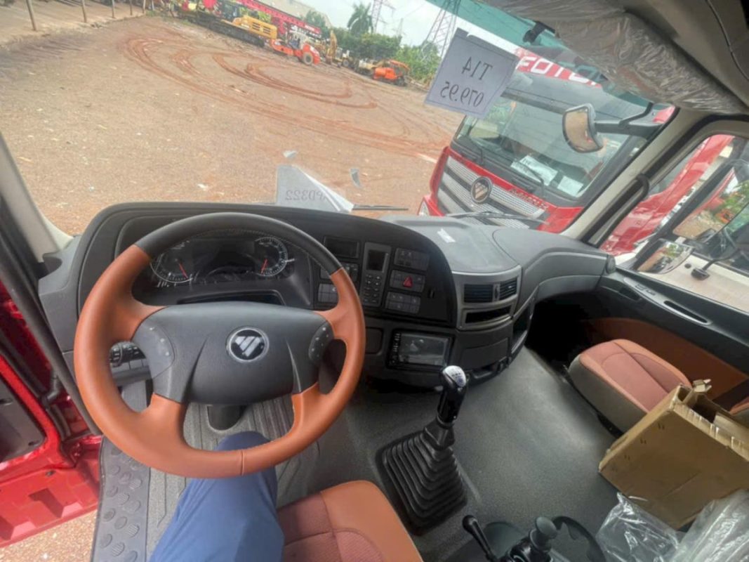 Cabin Bàn giao Xe tải Foton Auman R chất lượng