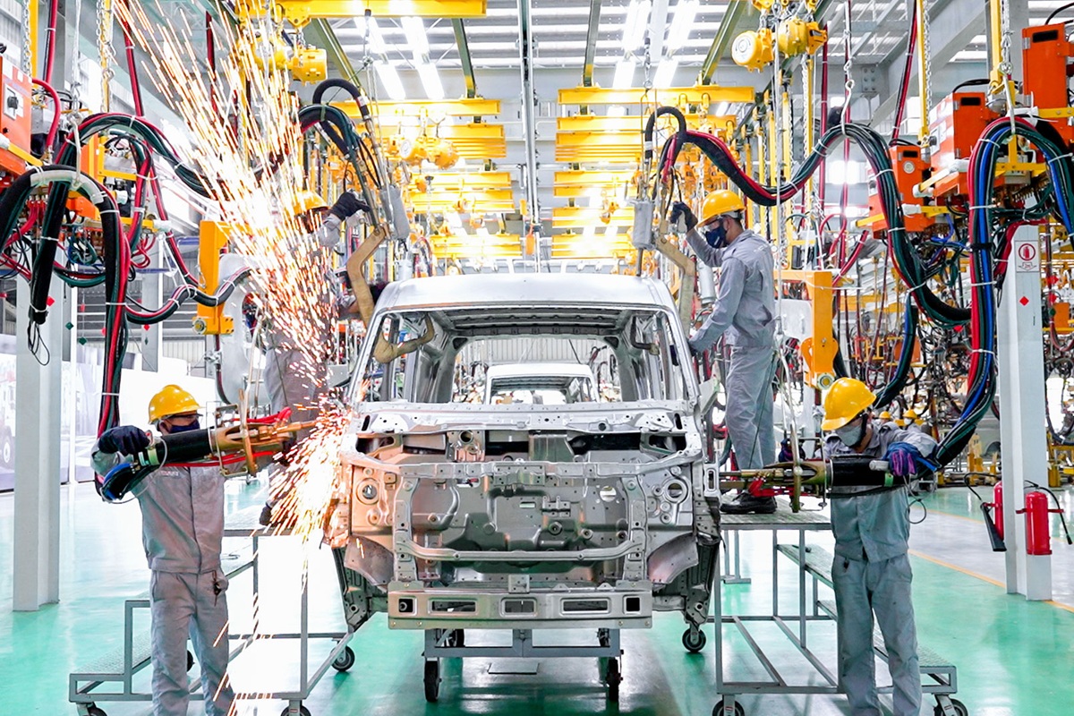 Dây chuyền máy móc hiện đại, chuyên nghiệp